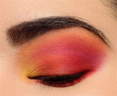 Beauty Magic: Enhancing Your Natural Features with Potion-Inspired Eyeshadow